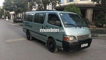 Toyota Hiace tải van