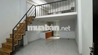 DUPLEX TO ĐÙNG 30M2 NGAY COOP MART CỔNG CHÀO BẾN LỨC MỚI XÂY CỬA SỔ