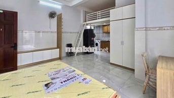 Duplex 2 không gian ngủ, ban công cửa sổ trời - full tiện nghi sát Q5