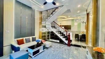 NHÀ 3 TẦNG MỚI XÂY GẦN TRƯỜNG NGUYỄN TRUNG TRỰC - GIÁ : 6 ty68