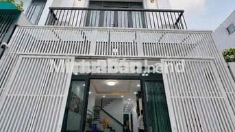 NHÀ 4 TẦNG BTCT –NGÃ TƯ NGUYỄN THỊ THẬP, QUẬN 7 – 5M x 16.5M – 4PN