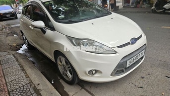 Ford Fiesta 1.6 AT 2013 Trắng Tự động