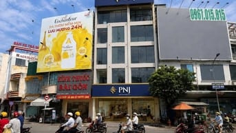 Cho Thuê Nhà Mặt Tiền 22 Âu Cơ, Q.11 - Đối diện vòng xoay Lê Đại Hành 
