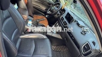 Mazda Mazda 3 đỏ