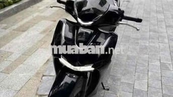 Honda SH 8000km màu Đen chính chủ