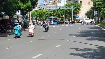 Cho Thuê Nhà Mt 51 Hải Thượng Lãn Ông, Q10