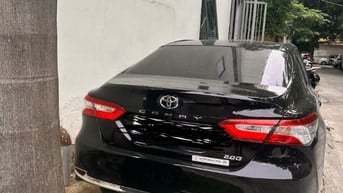 Bán xe ô tô Camry 2.0G sản xuất năm 2021