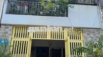 Cần Bán gầp nhà P ĐHT NVQ DT 4 x16. 1 trệt 1lầu 3PN 2WS giá 4tỷ750 TL