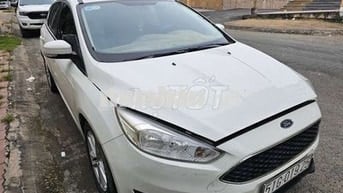 Focus 2017 hatback . bản trend. odo 91200km
