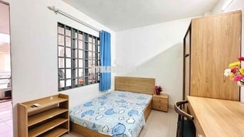 Phòng tách bếp, ban công lớn đường Huỳnh Tấn Phát, Phú Thuận, Q7
