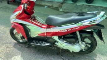 Honda Air Blade Thể thao màu Đỏ