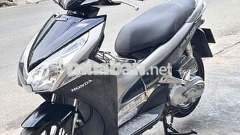 Honda Airblade Fi 2011 Đen, Bạc còn rất đẹp