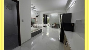 Phòng VIP luxury biệt thự Bình Lợi, full nội thất, có ban công