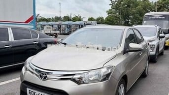 Toyota Vios E CVT 2016 Vàng ánh kim