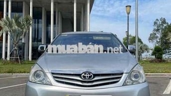 Toyota Innova 2011 G Bạc
