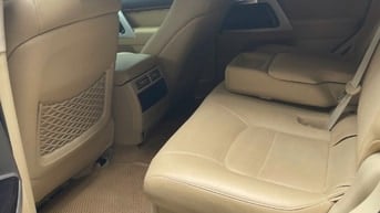 Bán thanh lý xe ô tô Toyota Land Cruiser 