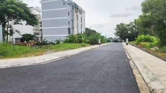 Bán đất 5x12m thổ cư đường nhựa 8m ngay Hoàng Quốc Việt quận 7