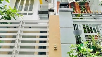 NGON NHẤT QUẬN 10, HẺM 5M Ô TÔ TỚI NHÀ DT 65M2 4 TẦNG CHỈ 13.5 TỶ