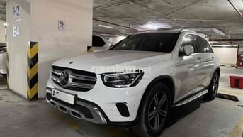 Mercedes-Benz GLC200 2021 Trắng Tự động
