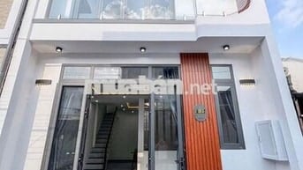 Chính chủ cần bán gấp căn nhà 1 trệch 1 lầu giá 1 tỷ 250tr. xã Mỹ Lộc