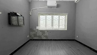 Phòng cho thuê có sẵn máy lạnh bao điện nước