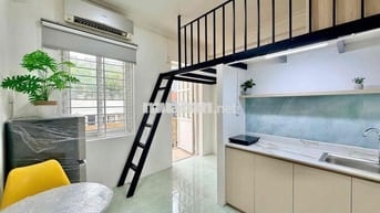 PHÒNG BAN CÔNG CÓ GÁC PHAN XÍCH LONG MỚI 99%