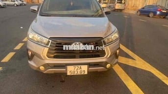 Toyota Innova Số sàn 125000 km Bạc