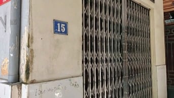 Cho thuê nhà 4 tầng ngõ 132 đường Cầu Giấy, Hà Nội