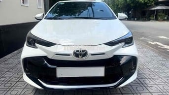 Bán TOYOTA VIOS E 2024 màu trắng , xe tự động
