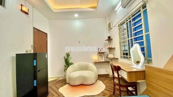 CHO THUÊ CHDV 2 PHÒNG NGỦ RỘNG 70m2 NỘI THẤT ĐẦY ĐỦ NGAY TT PHÚ NHUẬN
