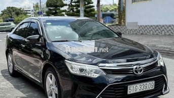Toyota Camry 2.5Q 2017 xe giám đốc đi