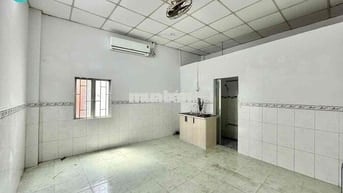 Phòng trọ giá rẻ gần Q5 cầu Nguyễn Văn Cừ gần ĐH Sài Gòn,Sư Phạm, KHTN