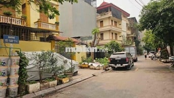 cần bán nhanh lô góc Văn phú giá đầu tư