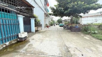 Đất đường thông xe hơi Thạnh Xuân 24