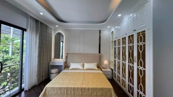 Mặt phố Đại la-40m,MT 5m, thang máy, vỉa hè rộng, kinh doanh đỉnh