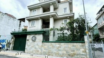 Biệt thự Khu Nguyễn Thành Ý - Nguyễn Văn Thủ. DT 15x16m, giá 110 tỷ