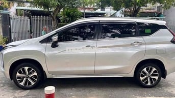 Mitsubishi Xpander 1.5AT 2018 Bạc Tự động