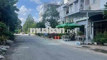 Nhà 6 phòng full nội thất KDC 586