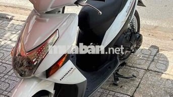 Honda Click 110 2011 Trắng đen . bstp chính chủ