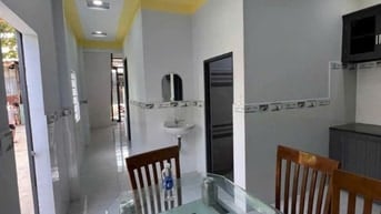 Nhà sổ đỏ riêng ,mua bán uỷ quyền toàn quyền ,kinh doanh
