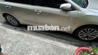 Toyota Camry 2.5Q 2018 Vàng cát