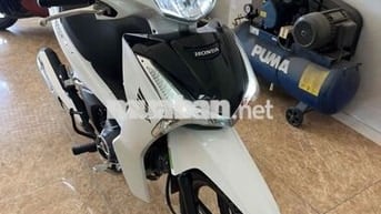 Honda Future Fi 2025 Bánh mâm ,xe mau Trắng 3999km