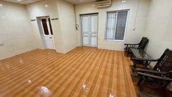 Cho thuê nhà riêng Lê Duẩn 80m², 2PN, có sân vườn rộng, 6.5tr/tháng