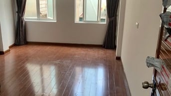 Chính chủ cho thuê nhà nguyên căn ngõ Lương Sử C, Đống Đa, Hà Nội