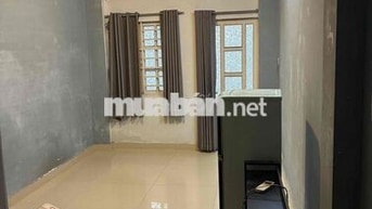 01 phòng Ban Công, có nội thất, (gần Phan Xích Long) 140 Nguyễn Lâm