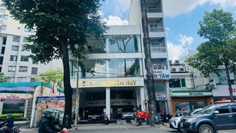 Cho thuê nhà GÓC 3MT 286 An Dương Vương, Quận 5, Giá: 300 triệu/tháng