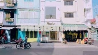 cho thuê mặt bằng tầng trệt  2mặt tiền c
