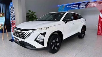 Omoda C5 Hybrid Trắng Xăng lai điện
