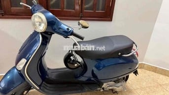 Piaggio Vespa LX125 Xanh