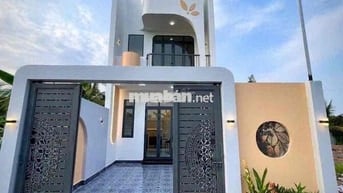 Bán nhanh nhà lầu mới xây cuối đường Đồng Khởi